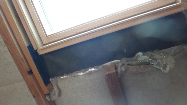Autre réparation de velux. Ils étaient tous installés n&#039;importe comment même structurellement!!